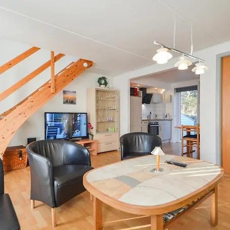 Holiday home Three-bedroom Holiday In Romo *