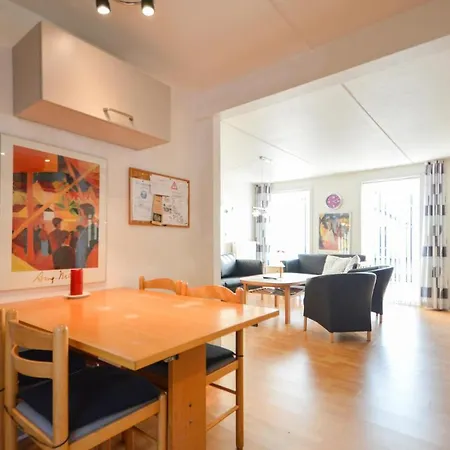 Three-bedroom Holiday In Romo